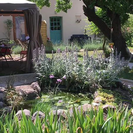 Garden Annexe 2 *